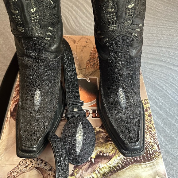These are out of my personal collection of boots Cuadra stingray boots and belt - Picture 4 of 4